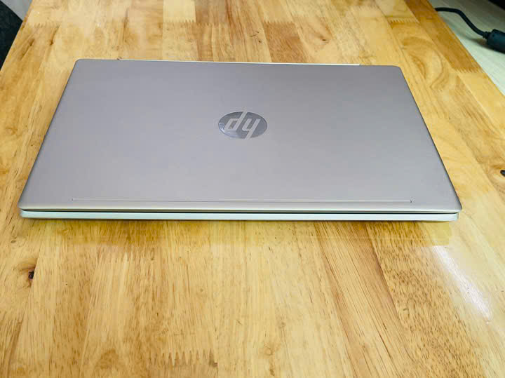 laptop cũ giá rẻ hp 14 dv màu gole